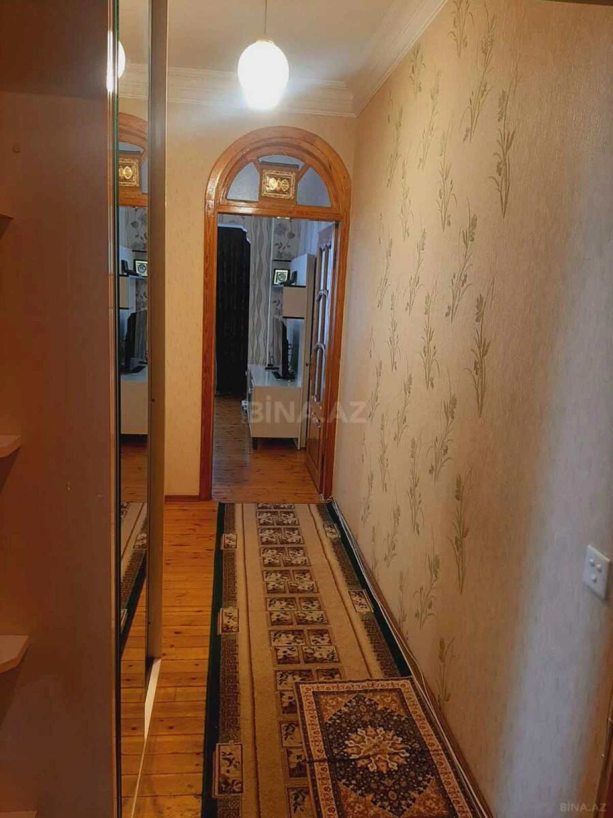 Kirayə verilir 2 otaqlı mənzil 70 m²