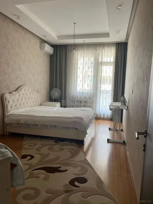 Kirayə verilir 3 otaqlı mənzil 117 m²