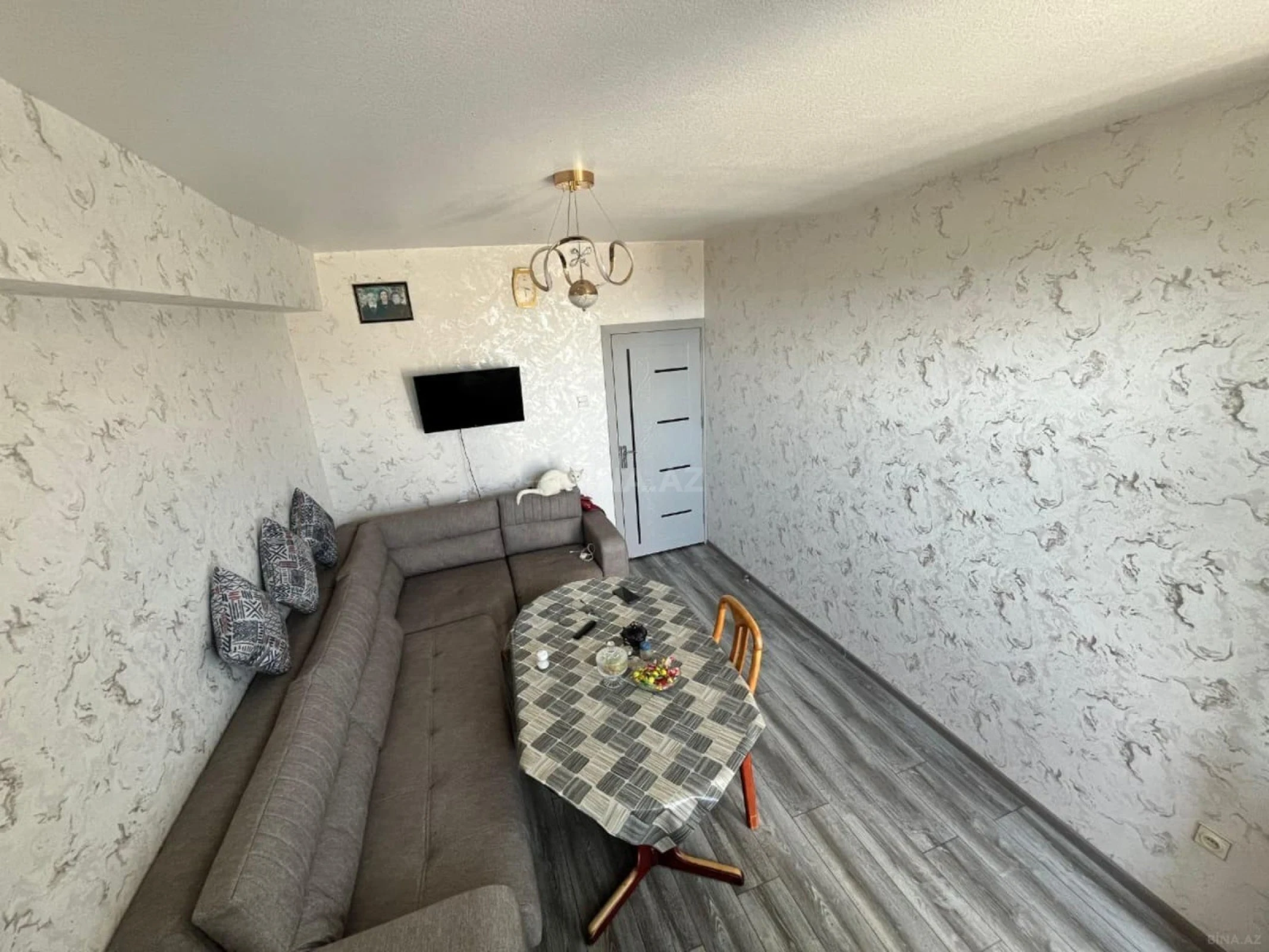 Satılır 2 otaqlı mənzil 42 m²