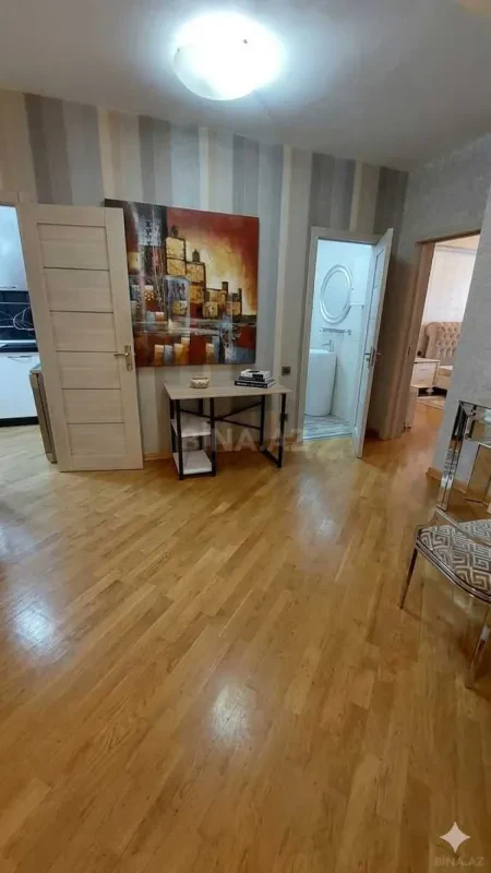 Satılır 3 otaqlı mənzil 102 m²