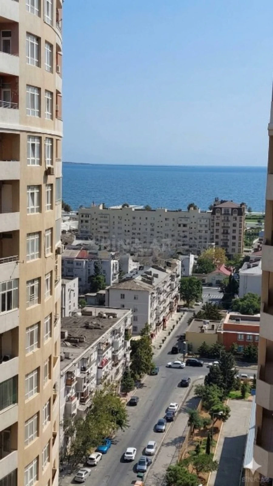 Satılır 3 otaqlı mənzil 102 m²