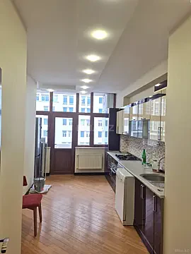 Kirayə verilir 3 otaqlı mənzil 125 m²