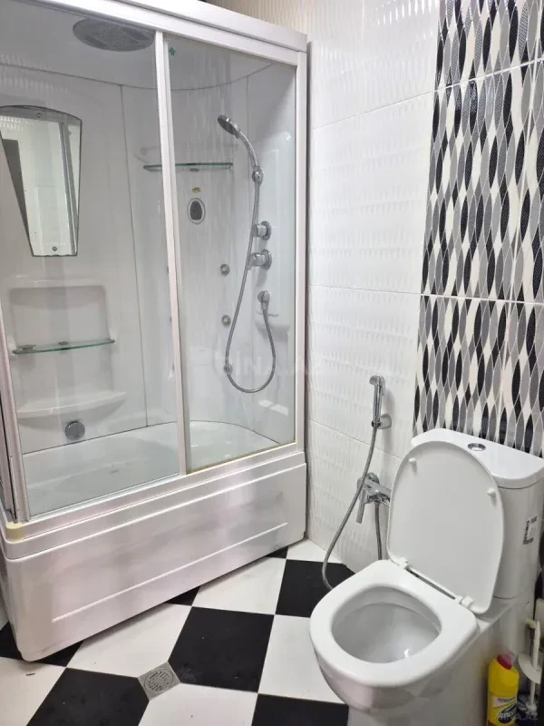 Kirayə verilir 3 otaqlı mənzil 125 m²