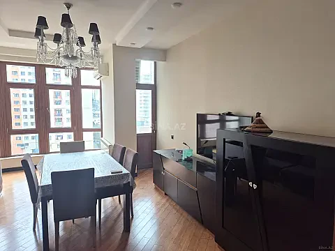 Kirayə verilir 3 otaqlı mənzil 125 m²