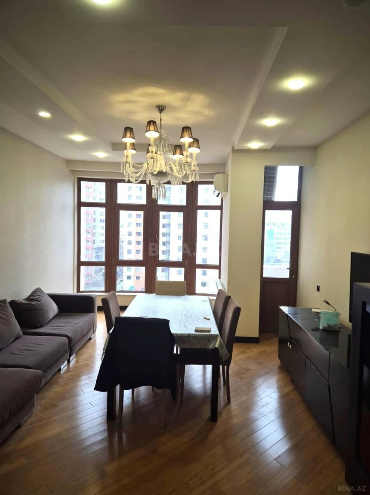 Kirayə verilir 3 otaqlı mənzil 125 m²