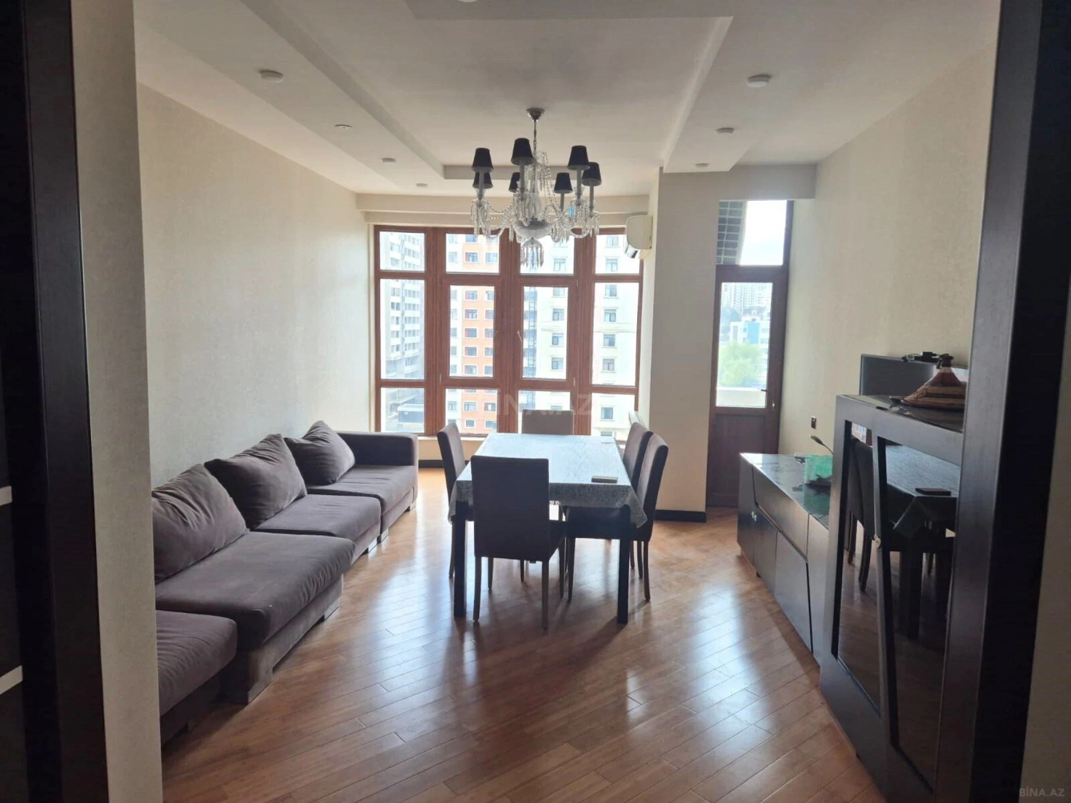 Kirayə verilir 3 otaqlı mənzil 125 m²