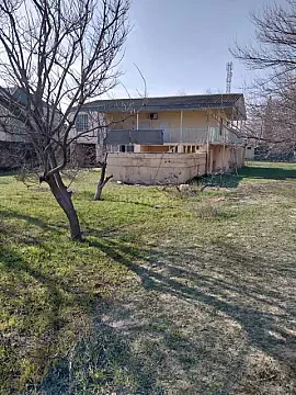 Satılır 6 otaqlı həyət evi 250 m²