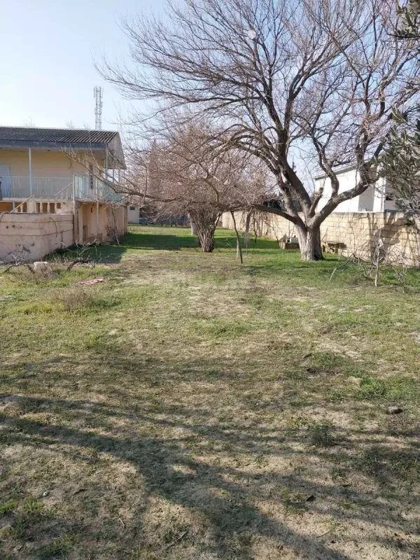 Satılır 6 otaqlı həyət evi 250 m²