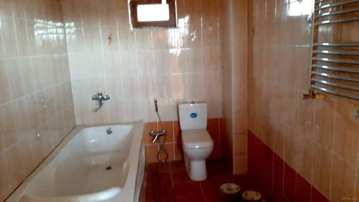 Satılır 6 otaqlı həyət evi 250 m²