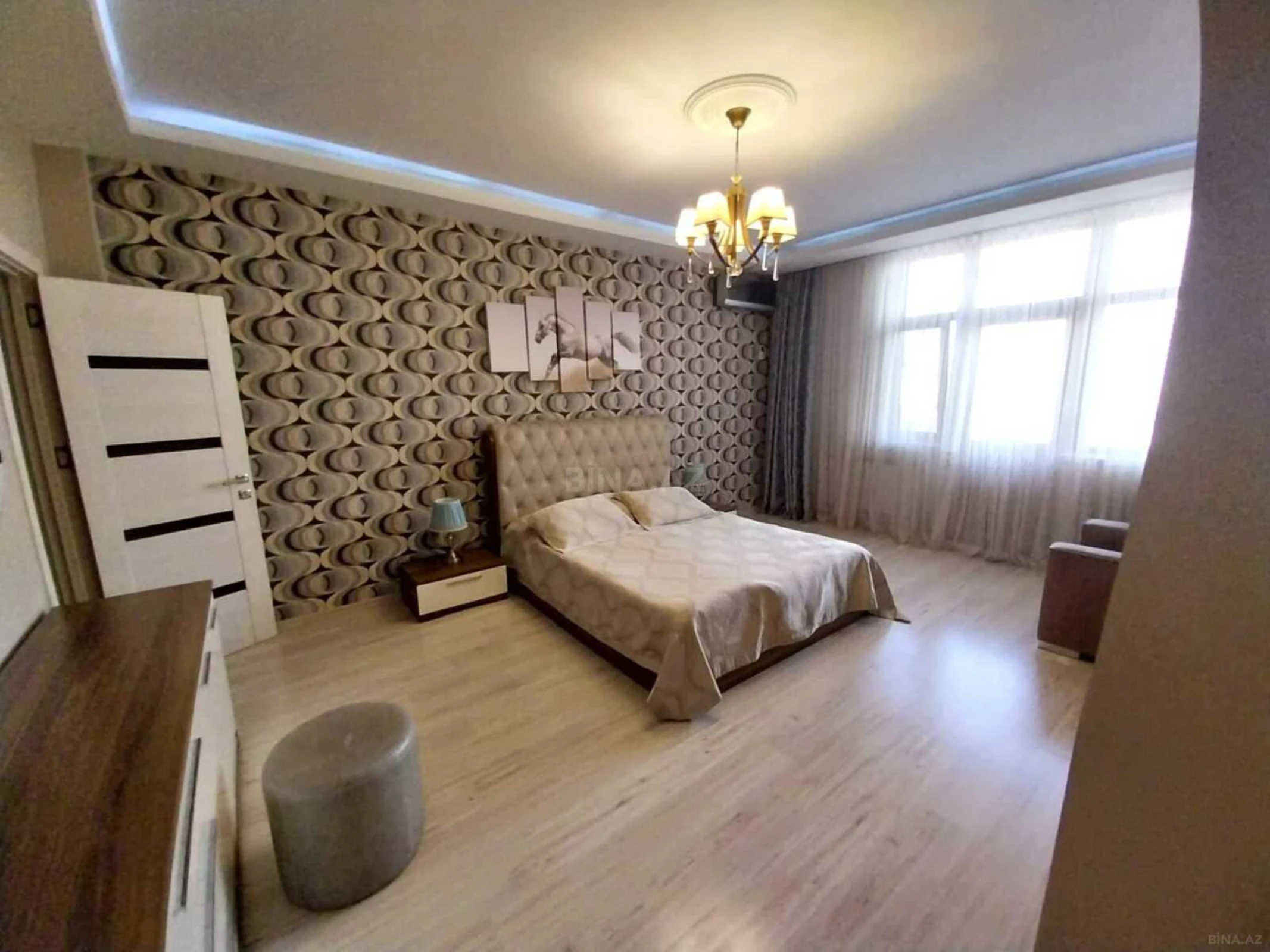 Satılır 3 otaqlı mənzil 102 m²