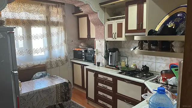 Kirayə verilir 4 otaqlı mənzil 100 m²