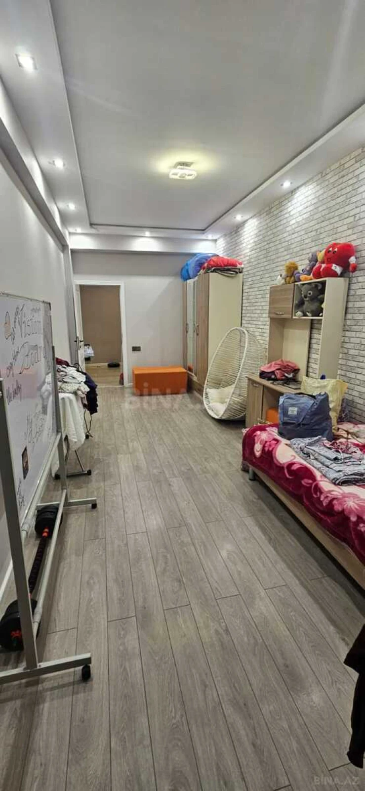 Satılır 3 otaqlı mənzil 160 m²