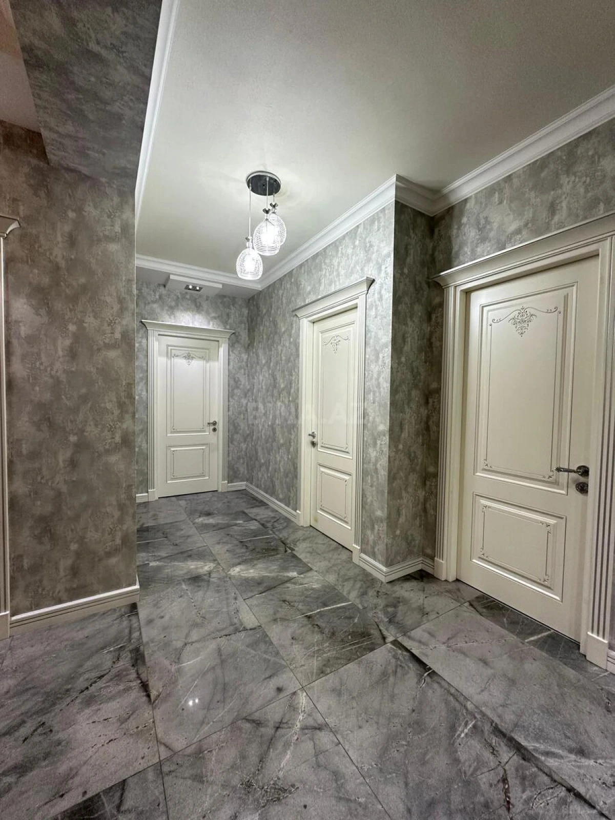 Kirayə verilir 3 otaqlı mənzil 100 m²