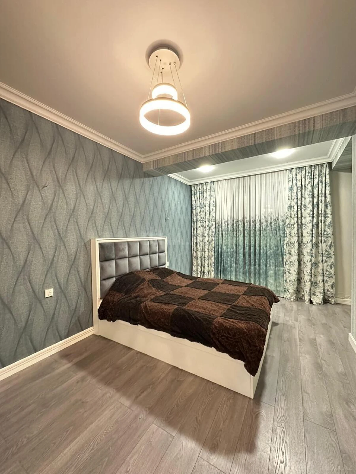 Kirayə verilir 3 otaqlı mənzil 100 m²