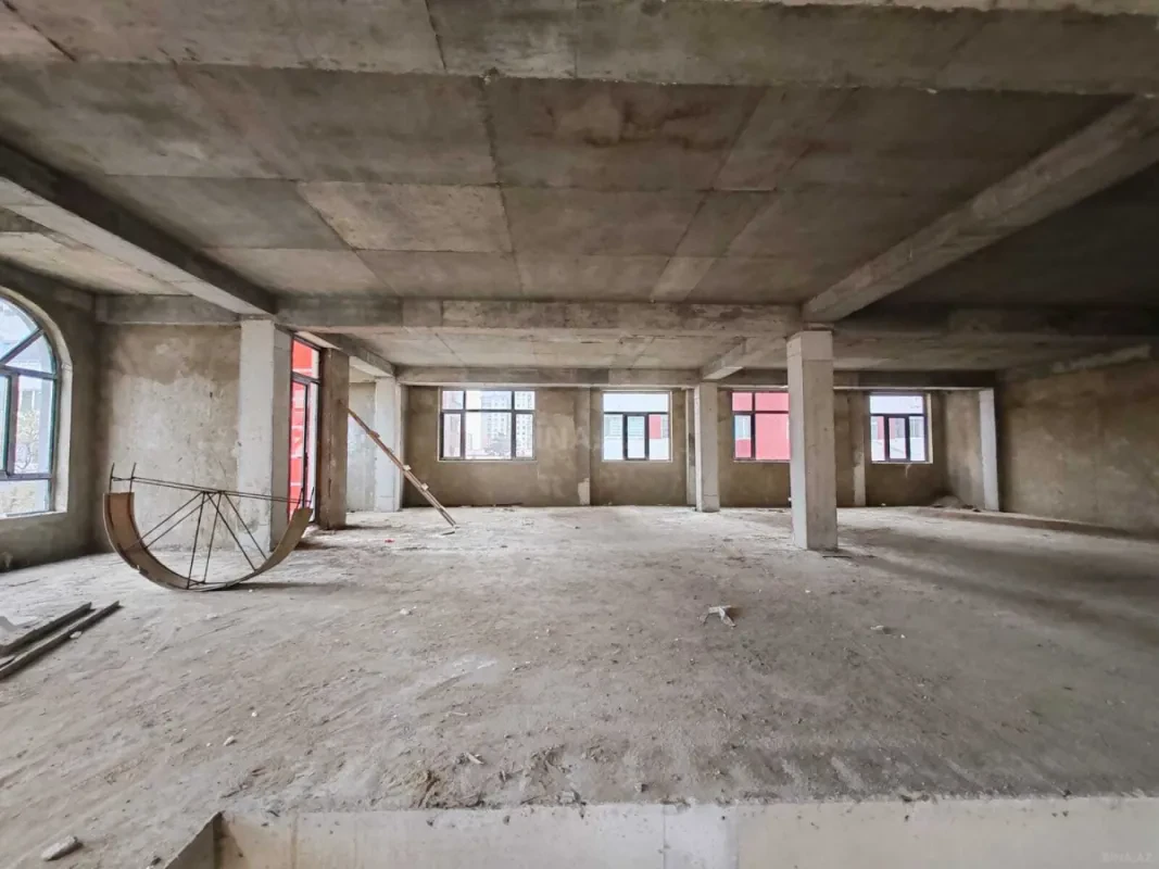 Satılır obyekt 1200 m²