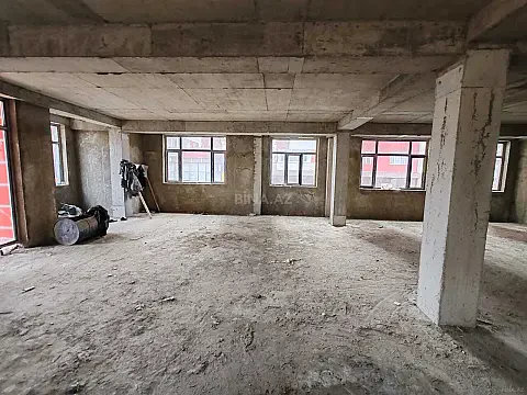 Satılır obyekt 1200 m²