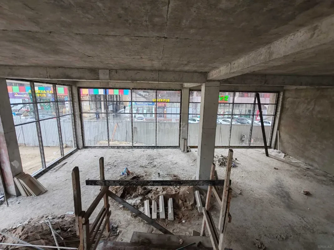 Satılır obyekt 1200 m²
