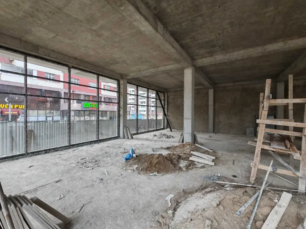 Satılır obyekt 1200 m²