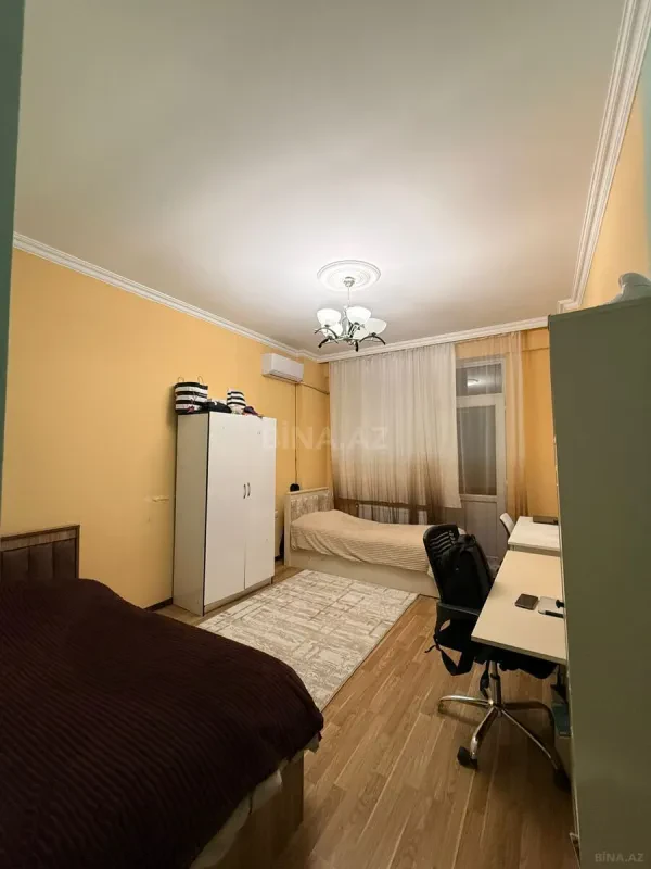 Satılır 3 otaqlı mənzil 106 m²