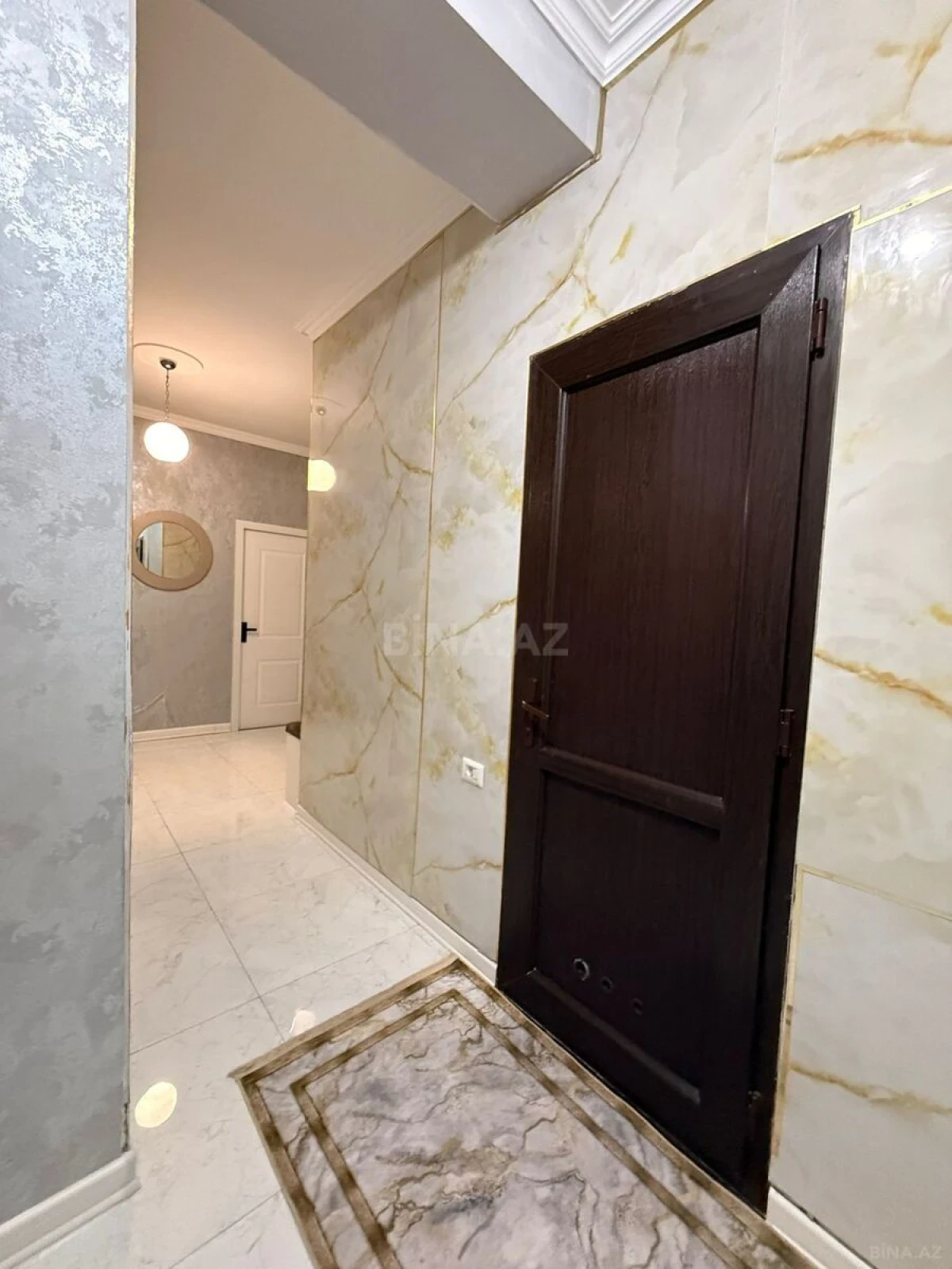 Satılır 3 otaqlı mənzil 106 m²
