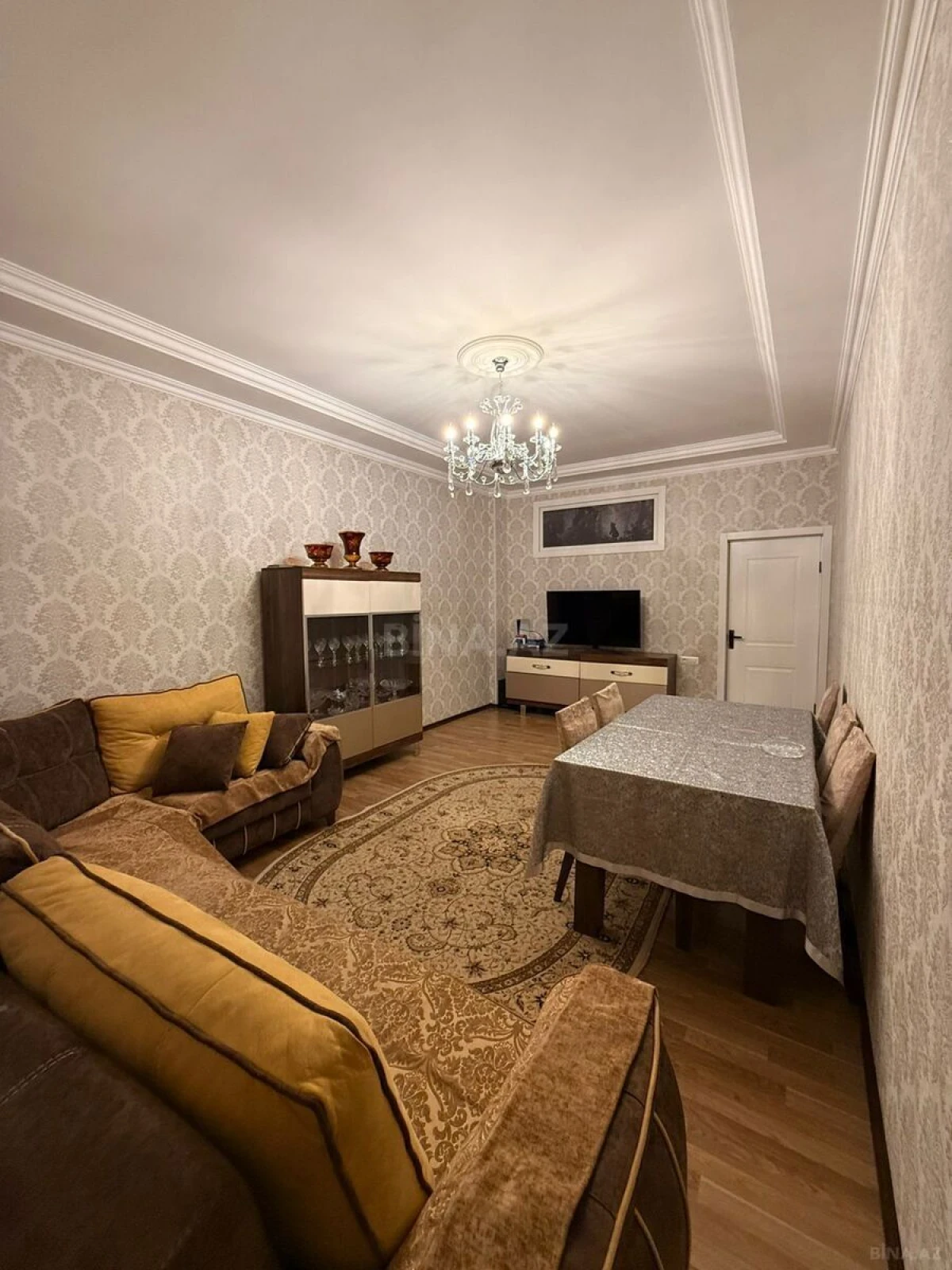 Satılır 3 otaqlı mənzil 106 m²