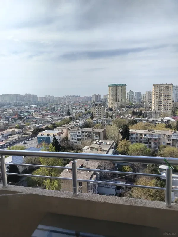 Satılır 2 otaqlı mənzil 98 m²