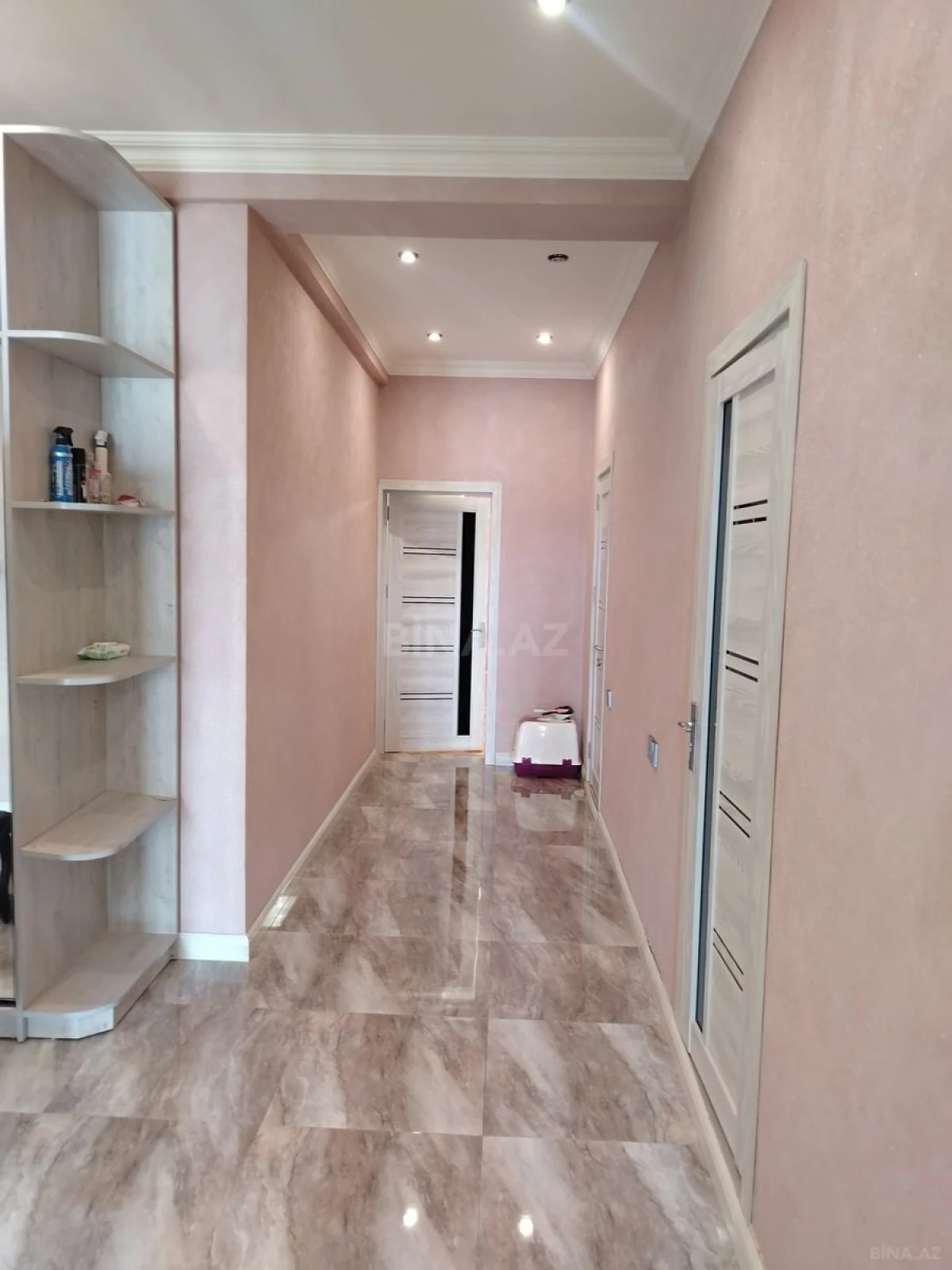 Satılır 2 otaqlı mənzil 98 m²