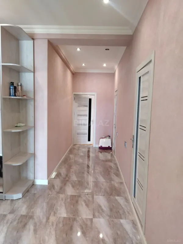 Satılır 2 otaqlı mənzil 98 m²