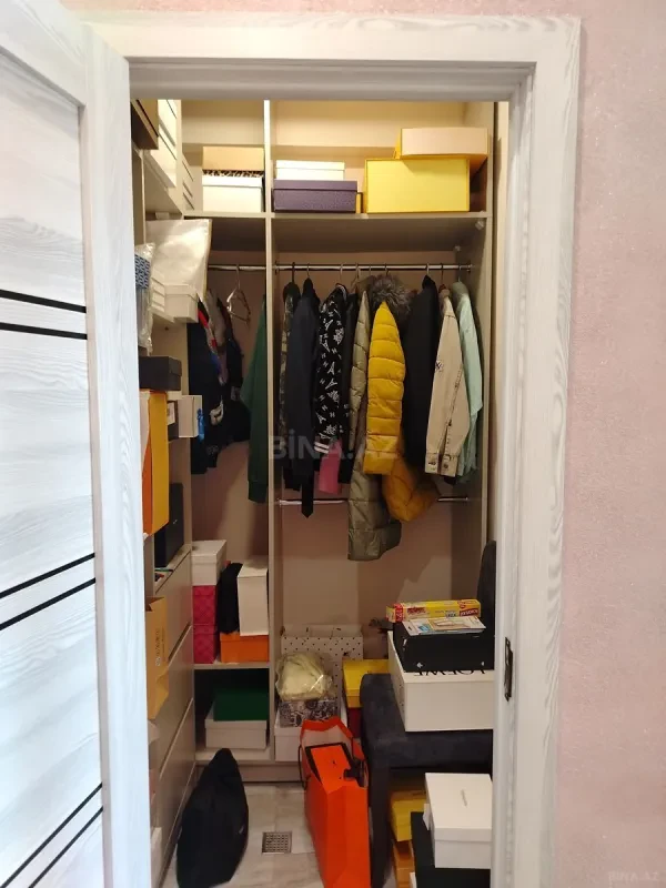 Satılır 2 otaqlı mənzil 98 m²