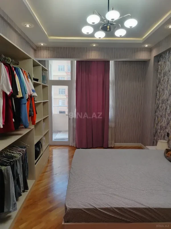 Satılır 2 otaqlı mənzil 98 m²