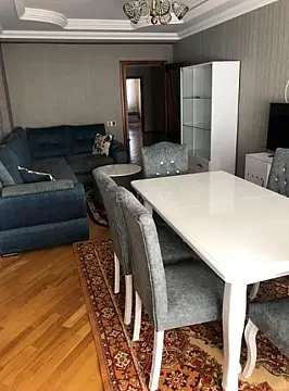 Kirayə verilir 3 otaqlı mənzil 160 m²