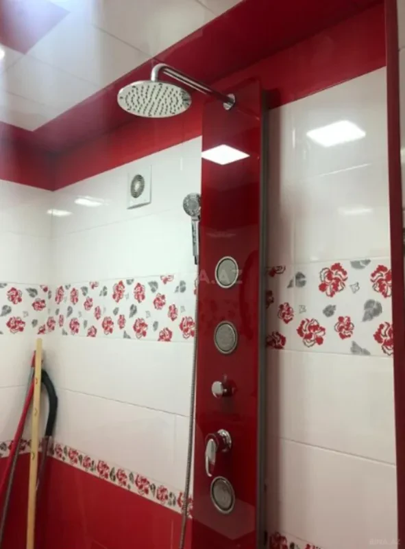 Kirayə verilir 3 otaqlı mənzil 160 m²