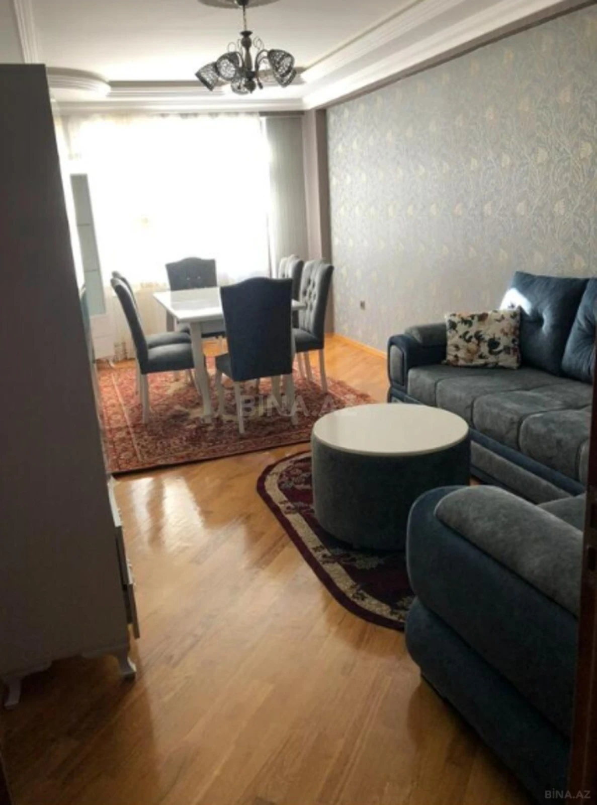 Kirayə verilir 3 otaqlı mənzil 160 m²