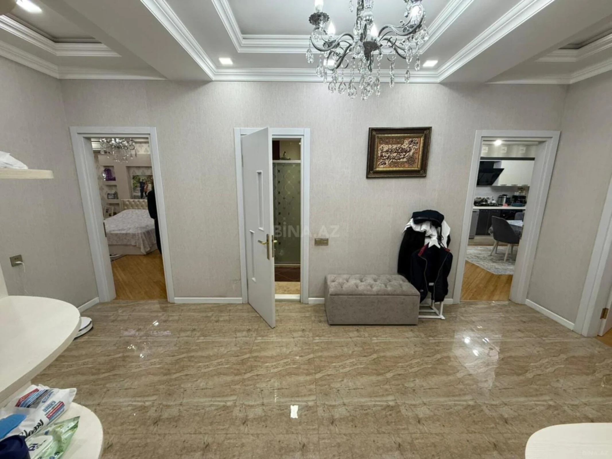 Satılır 3 otaqlı mənzil 137 m²