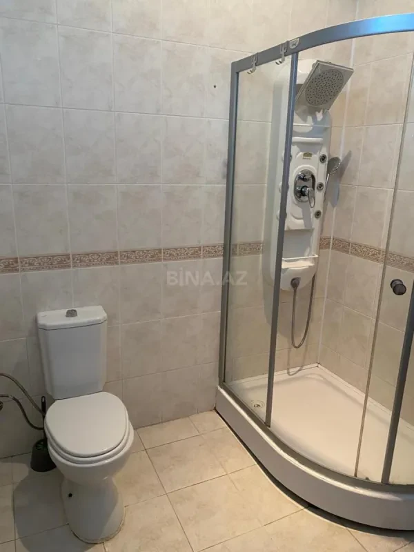 Kirayə verilir 5 otaqlı mənzil 160 m²