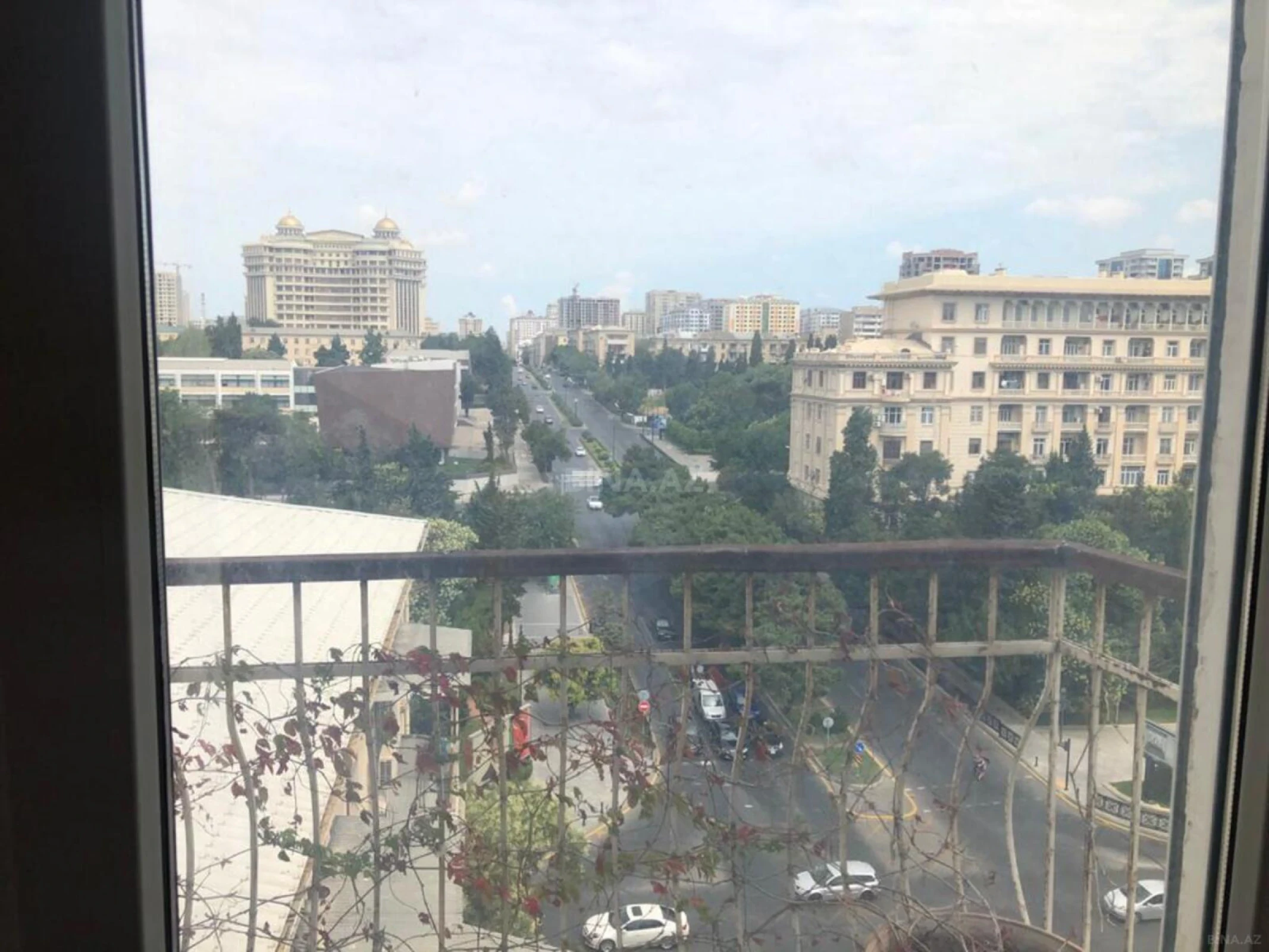 Kirayə verilir 5 otaqlı mənzil 160 m²