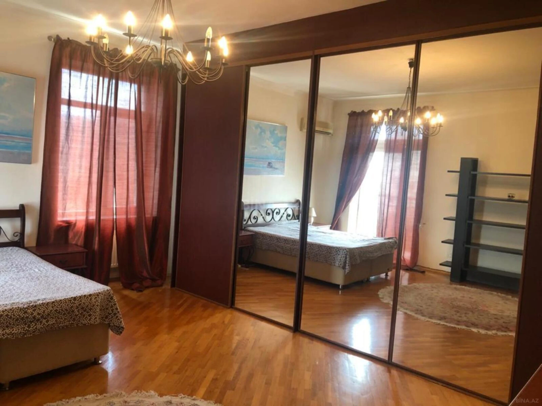 Kirayə verilir 5 otaqlı mənzil 160 m²