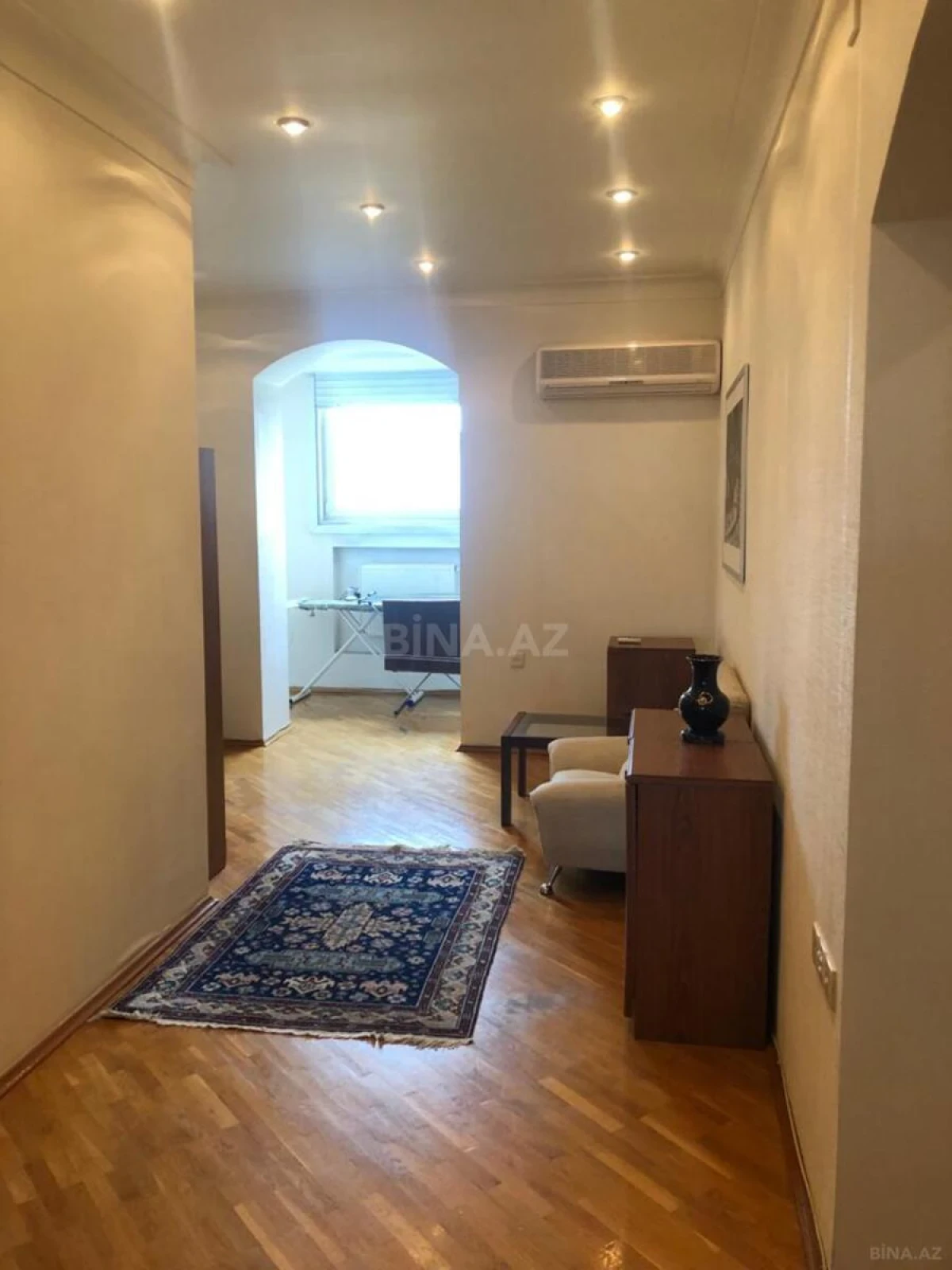 Kirayə verilir 5 otaqlı mənzil 160 m²