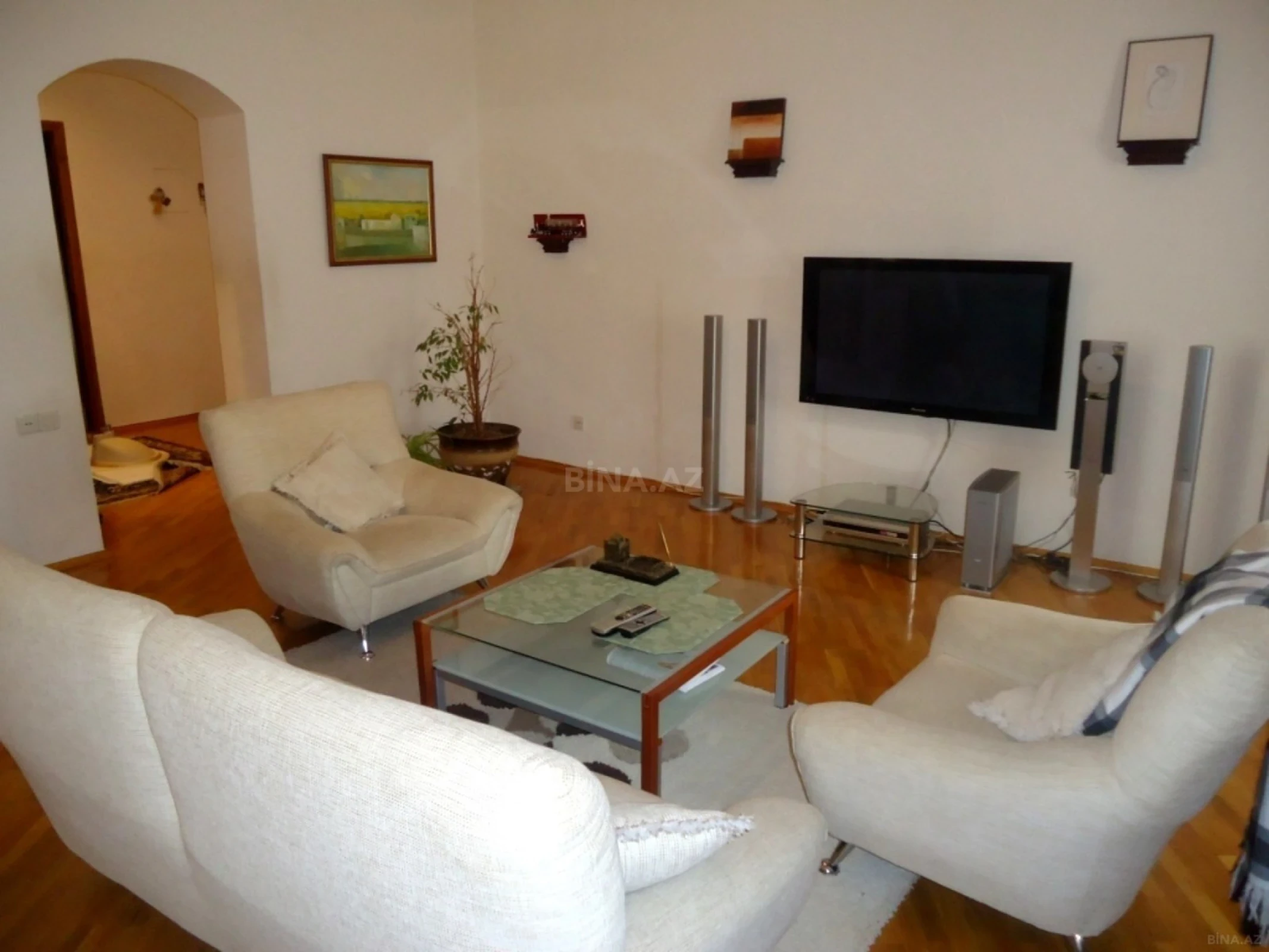 Kirayə verilir 5 otaqlı mənzil 160 m²