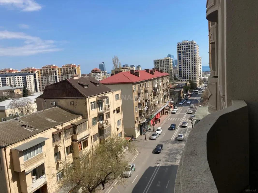 Kirayə verilir 3 otaqlı mənzil 142 m²