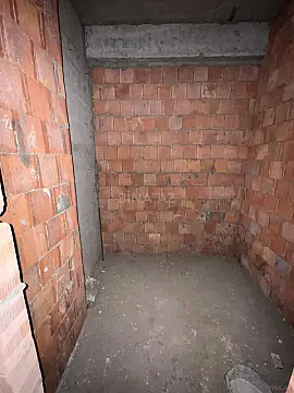 Satılır 2 otaqlı mənzil 61 m²