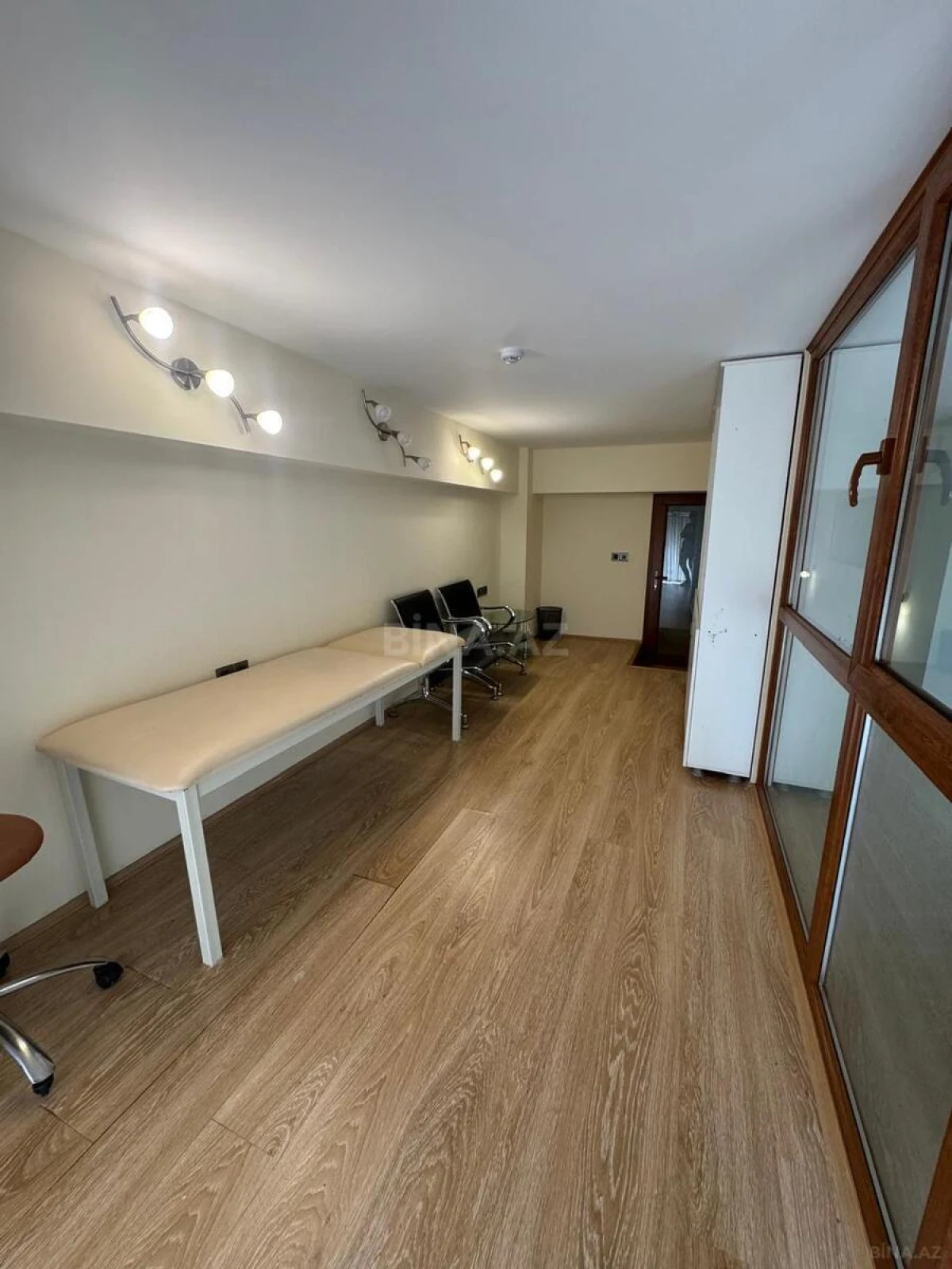 Kirayə verilir obyekt 90 m²