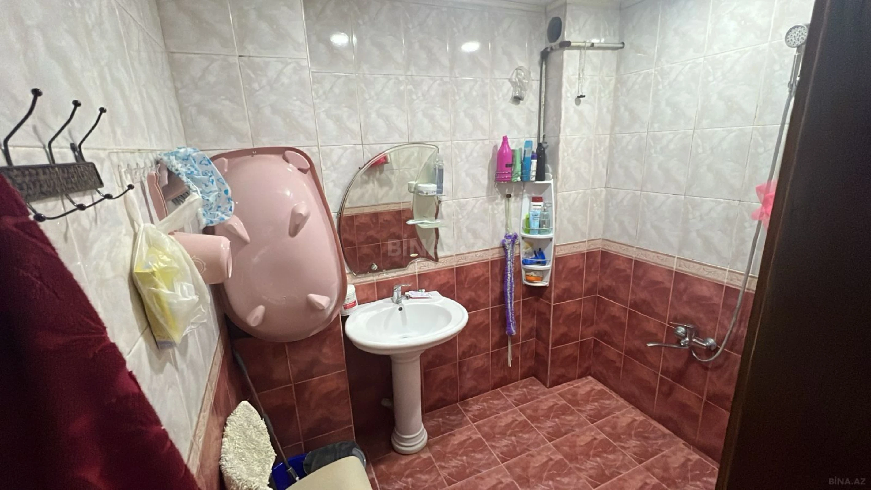 Satılır 3 otaqlı mənzil 115 m²