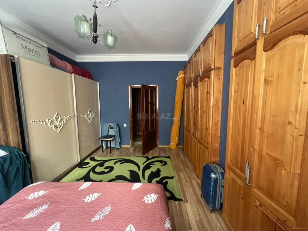 Satılır 3 otaqlı mənzil 115 m²