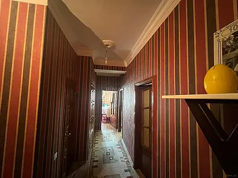 Satılır 3 otaqlı mənzil 115 m²