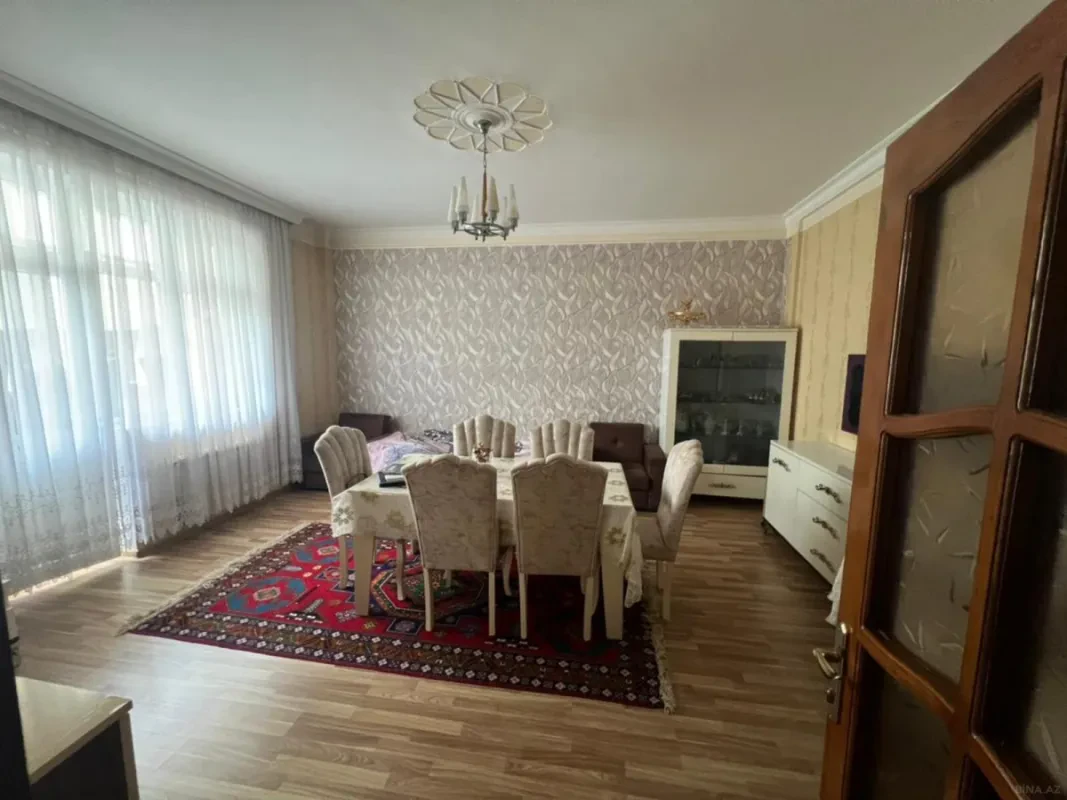 Satılır 3 otaqlı mənzil 115 m²