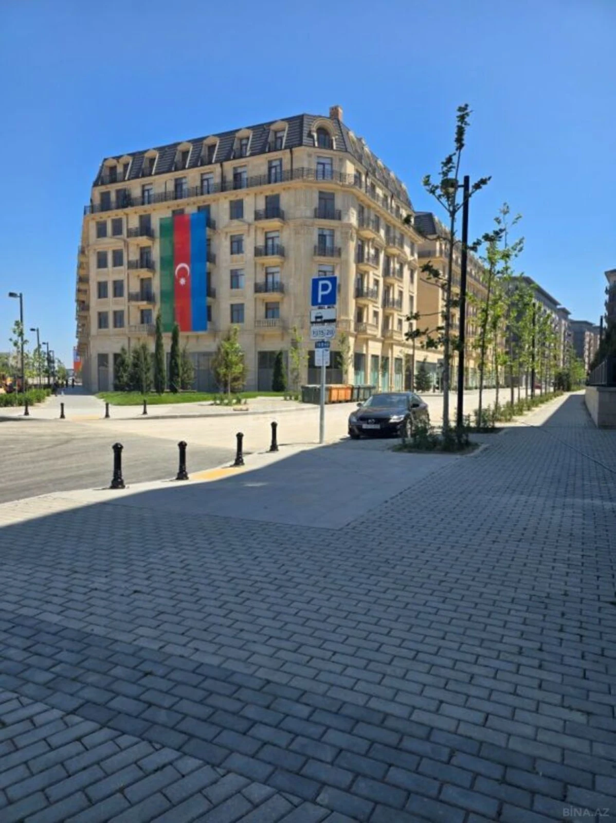 Satılır 4 otaqlı mənzil 215 m²