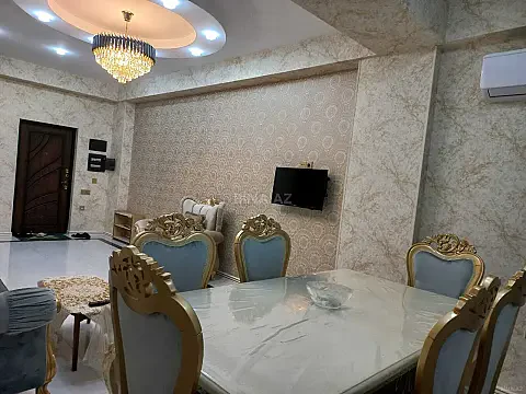 Kirayə verilir 3 otaqlı mənzil 120 m²