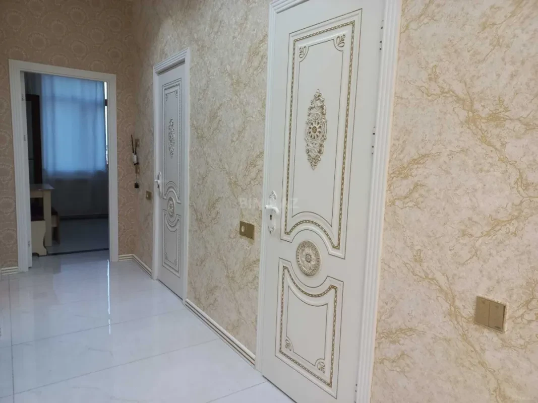 Kirayə verilir 3 otaqlı mənzil 120 m²