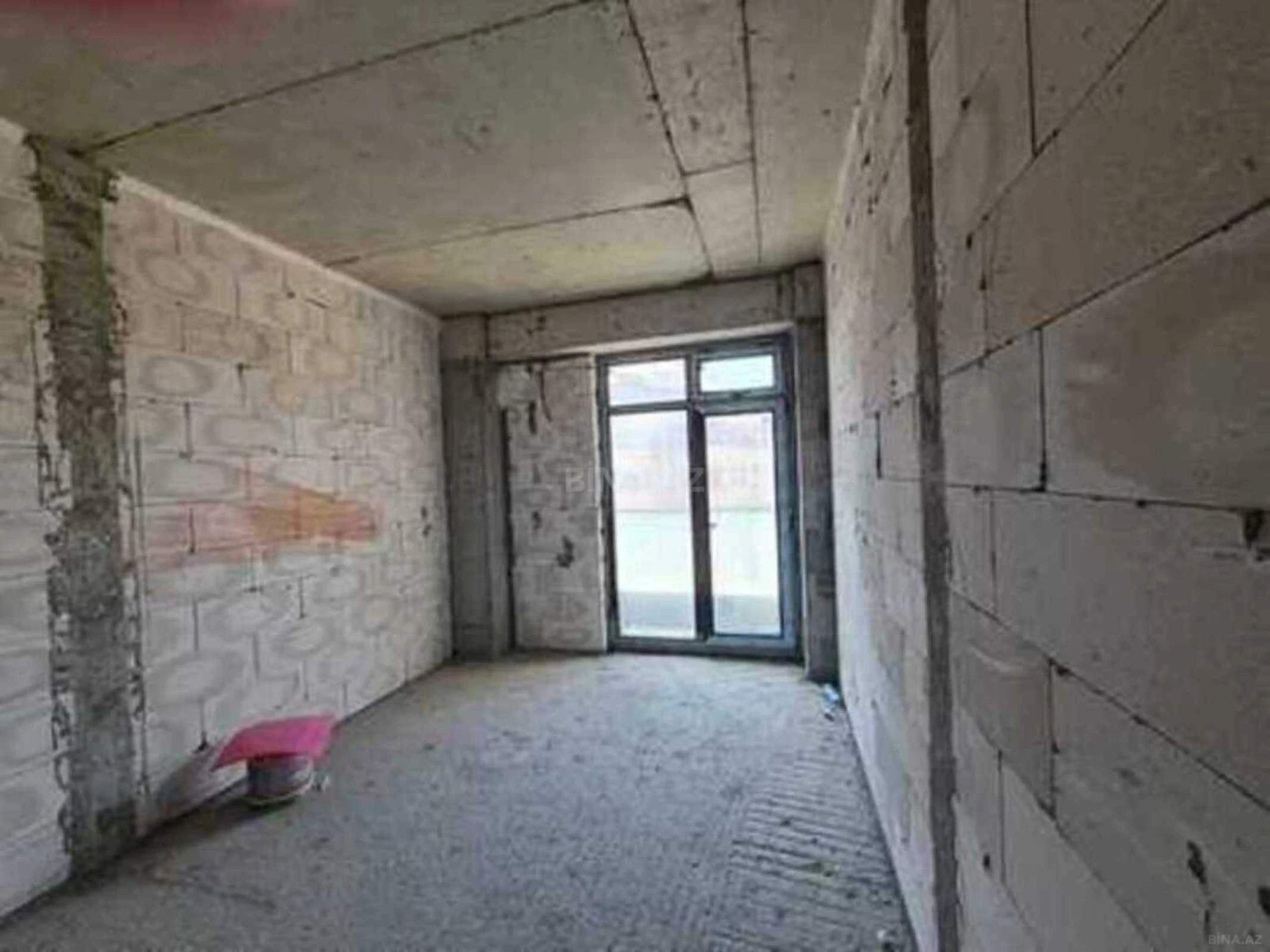 Satılır 3 otaqlı mənzil 150 m²
